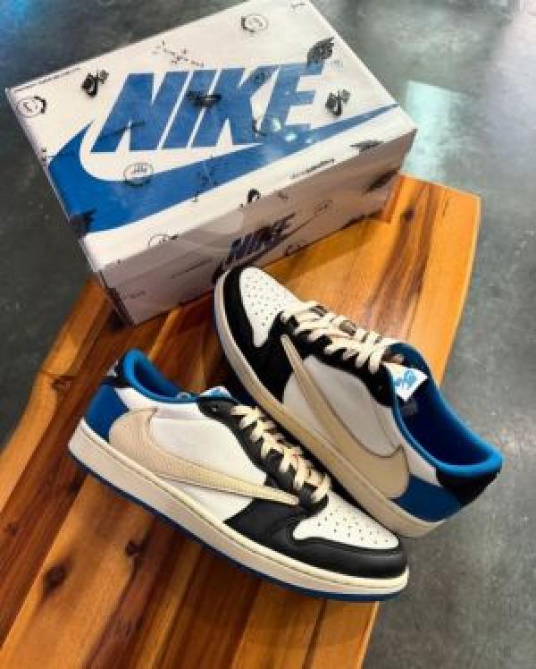 Jordan 1 Low Travis Scott Fragment 236