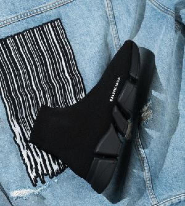 BALENCIAGA SPEED TRAINER Triple black 488