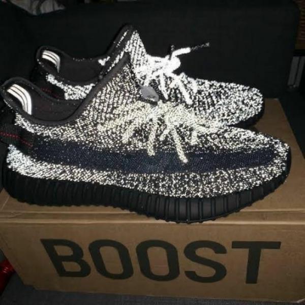 Yeezy 350 V2 Full Reflective  with all accessories 600