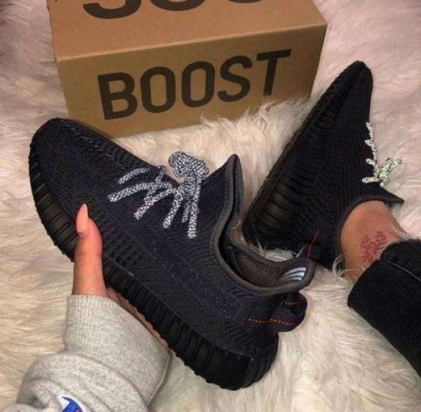 Yeezy 350 V2 Lace Reflective With All Accessories 594