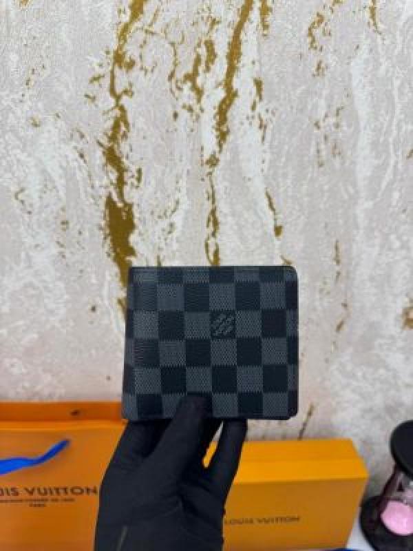 Louis_Vuitton_Wallet_And_Belt_Combo_With_Box_And_Dust_Bag_Including_Carry_Bag_(L63-Checks)