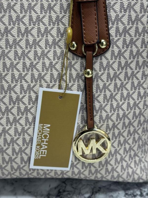 Michael_Kors Voyager Tote Bag With Dust Bag (Beige)