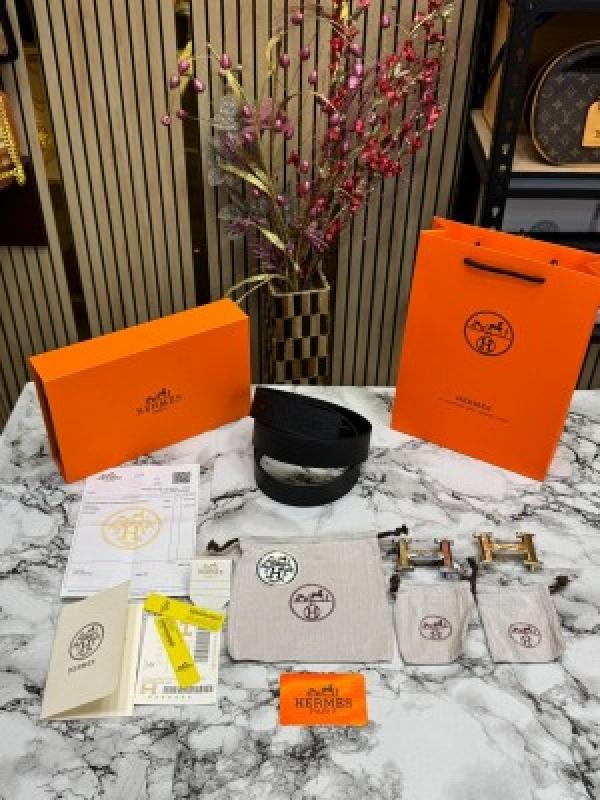 HERME_S BELT COMBO  WITH CARRY BAG AND DUST BAG WITH CARD AND BILL WITH OG BOX HS-3