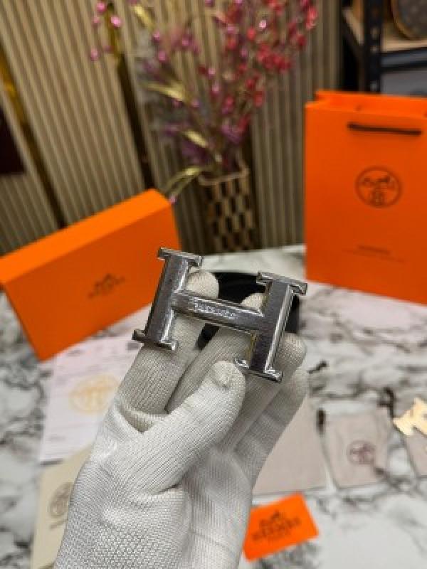 HERME_S BELT COMBO  WITH CARRY BAG AND DUST BAG WITH CARD AND BILL WITH OG BOX HS-3
