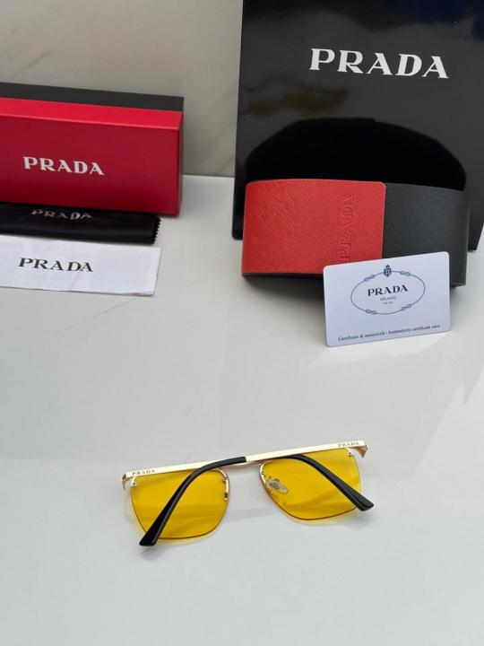 PRAD_A SUNGLASS