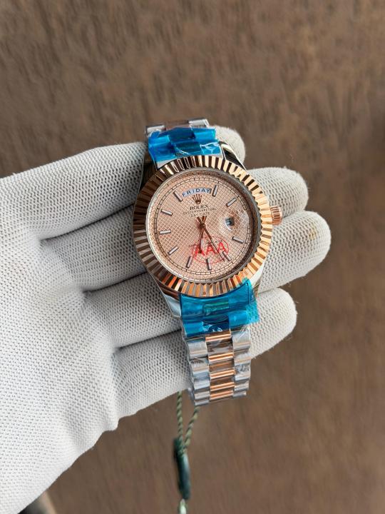ROLEX_DAYDATE_RG_TWOTONE_PINK_TEXTURE_DIAL_AT299