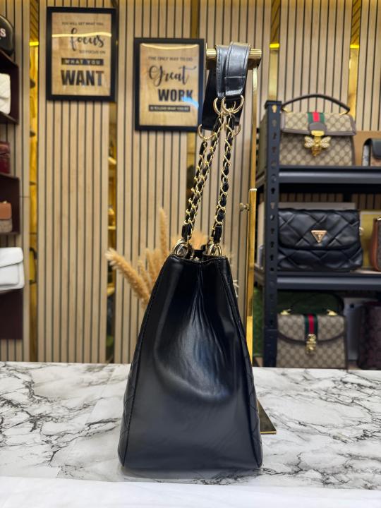 Chane_l Quilted CC Chain Tote Bag With Dust Bag Black