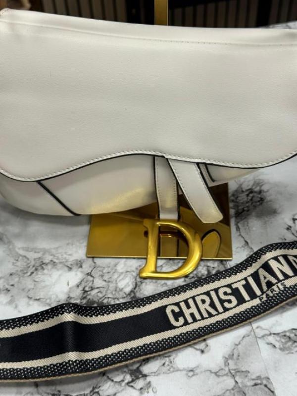 Christian_Dior_Saddle_With_Crossbody_Bag_With_Box_And_Dust_Bag_(White)