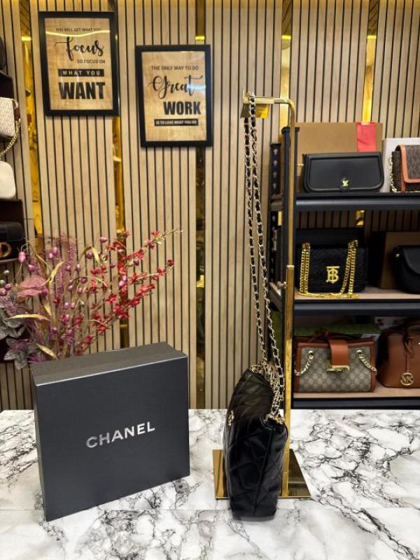 Chanel_Cavior_Quilted_Crossbody_Bag_Gold_Chain_With_Box_And_Dust_Bag_(Black)