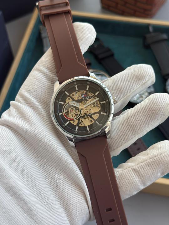 Tommy_Hilfiger Automatic premium silicon brown W326