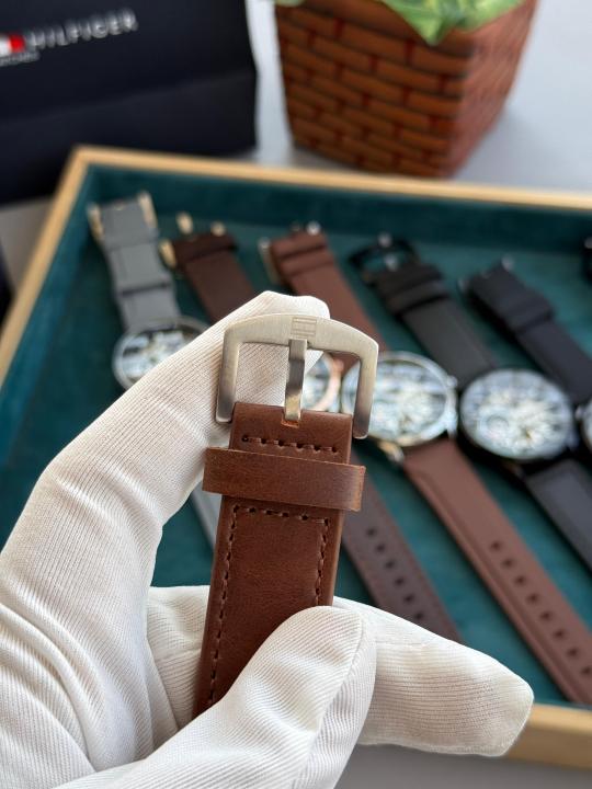 Tommy Automatic Premium Leather Brown silver W329