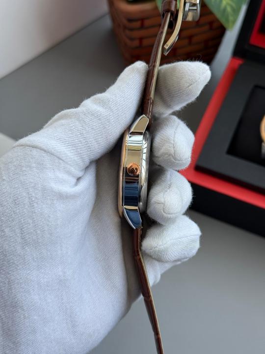 Tisso_t Le Locle Automatic Premium W324