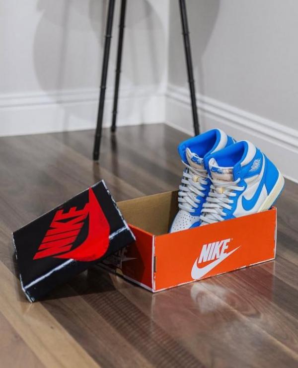 Jordan 1 High UNC Blue Reimagined With Special Box 609