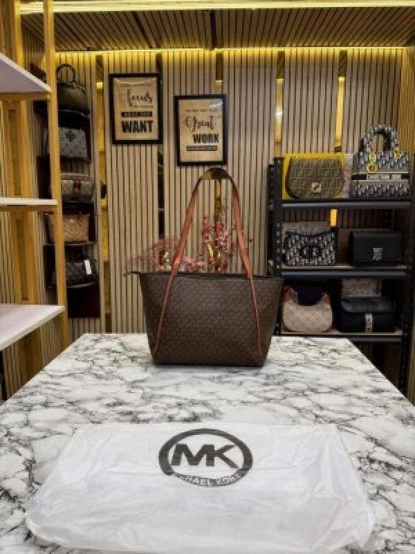MICHAEL_KORS WHITNEY SIGNATURE SHOULDER BAG WITH DUST BAG PREMIUM QUALITY (COFFEE BROWN) (V-0679)