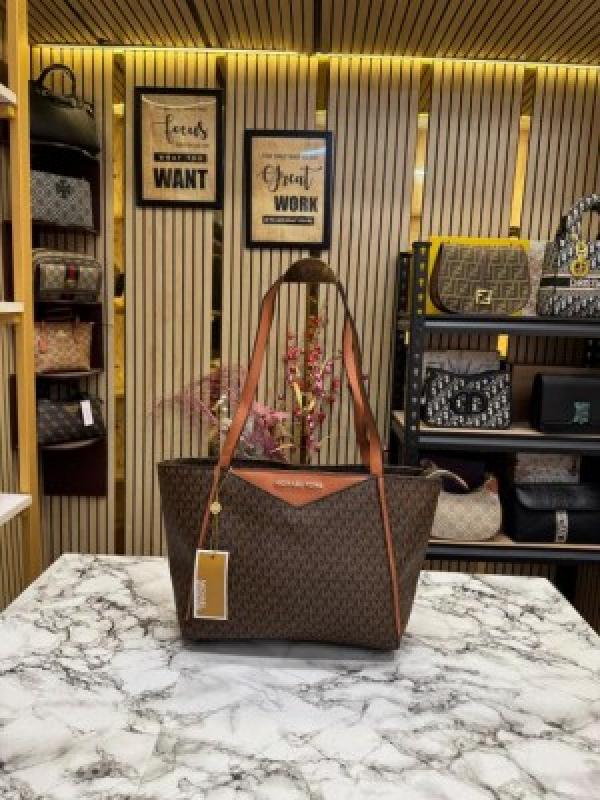 MICHAEL_KORS WHITNEY SIGNATURE SHOULDER BAG WITH DUST BAG PREMIUM QUALITY (COFFEE BROWN) (V-0679)