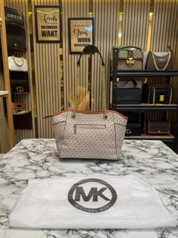 Michael_Kors Jet Set Travel Chain Shoulder Tote Bag Witch Dust Bag (70199-Beige)