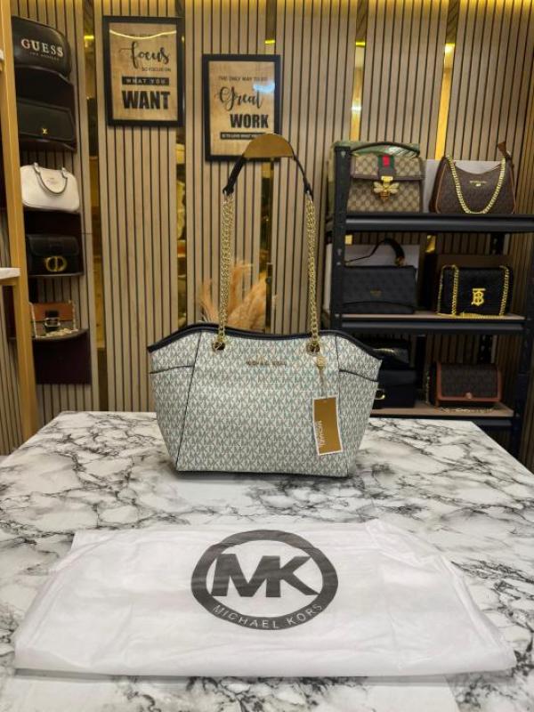 Michael_Kors Jet Set Travel Chain Shoulder Tote Bag Witch Dust Bag (70199 Vanila)