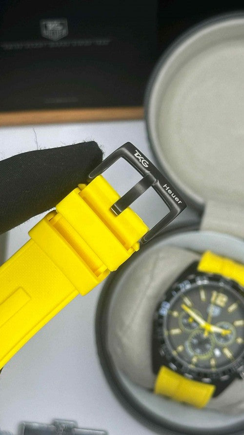TAG HEUER_ FORMULA 1 Yellow