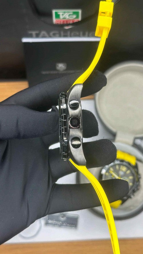 TAG HEUER_ FORMULA 1 Yellow