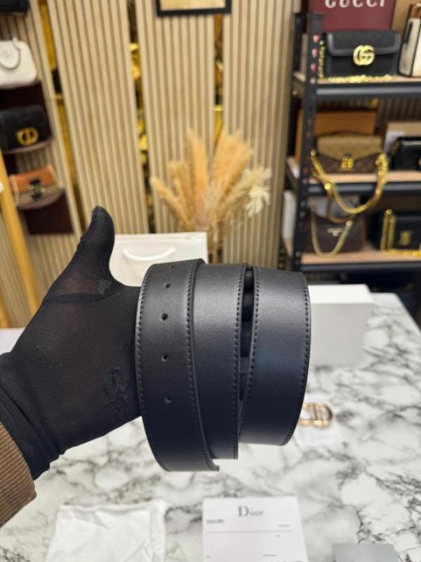 CHRISTIAN_DIOR_BELT_COMBO_PREMIUM_QUALITY_WITH_OG_BOX_AND_CARRY_BAG_(7)