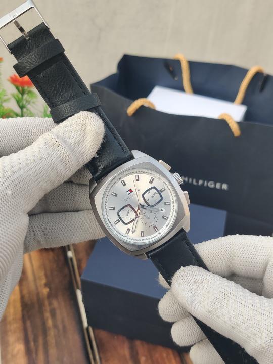 Tommy_Hilfiger Chronograph Black Silver White AT392