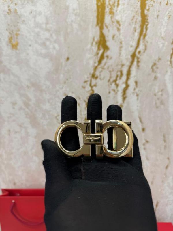 SALVATORE_FERRAGAMO_EMBOSSED_PREMIUM_BELT_COMBO_WITH_BOX_AND_DUSTBAG_(f33-black)