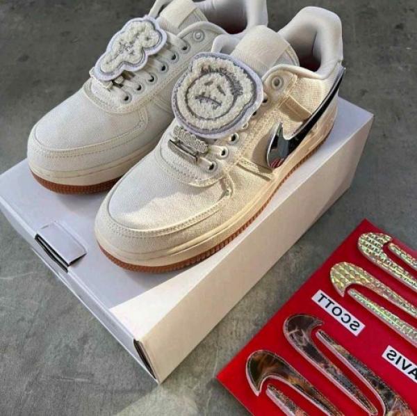 Airforce 1 Low Travis Scott Sail With Grey Box  225