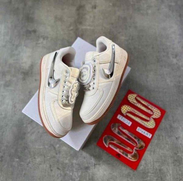Airforce 1 Low Travis Scott Sail With Grey Box  225