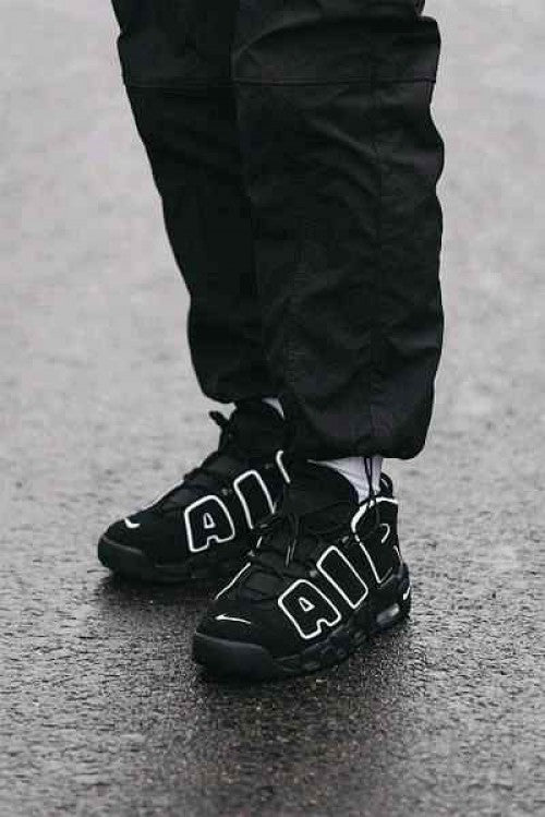 Nikee Air More Up Tempo Black