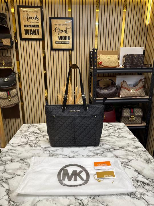 Michael_Kors Jet Set Travel Double Pocket Tote Bag With Dust Bag Including Card (Black) (M2510)