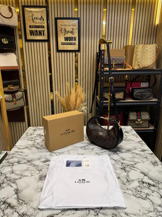 Coac_h Jonie Signature Canvas Shoulder Bag With Box And Dust Bag (Coffee) (F-2033)
