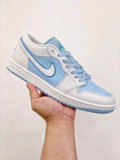 NIKEE AIR JORDAN RETRO 1 LOW SE ICE BLUE