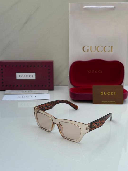 GUCCCI SUNGLASS D-243