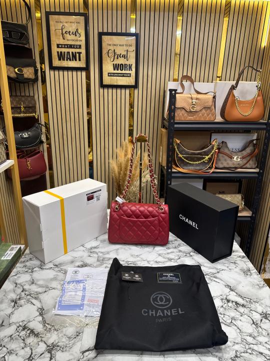 Chane_l Quilted Flap Closure CC Logo With Original Packaging (Black-1112)