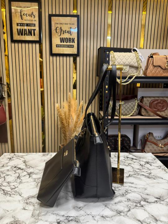 Guess Signature Shopper Tote Set With Matching Wristlet Pouch (Black)