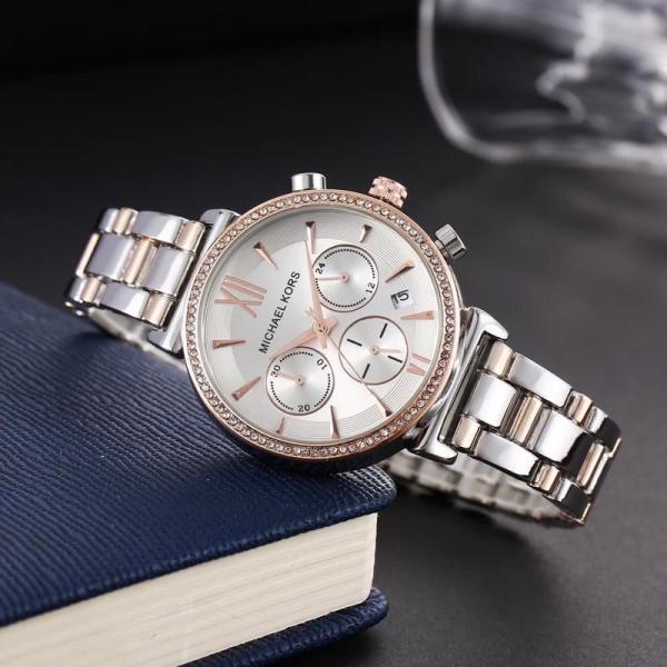 MICHAE EL KORS M-361
