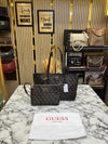 Guess Signature Shopper Tote Set With Matching Wristlet Pouch (Coffee)