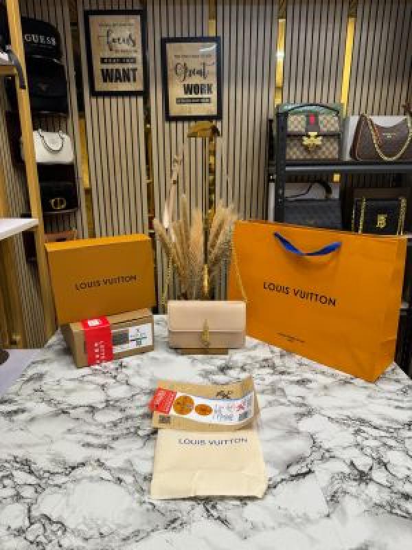 loui_s vuitton bloom shoulder bag with double og box and dust bag includes carry bag (14564-khaki)