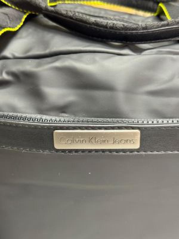 Calvin_Klein Premium Quality Duffle Travel Bag (C16001-Black)