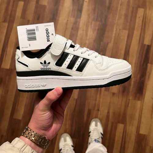 adidass forum 84 low WHITEBLACK for her