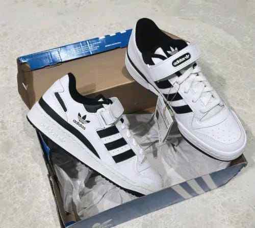 adidass forum 84 low WHITEBLACK for her