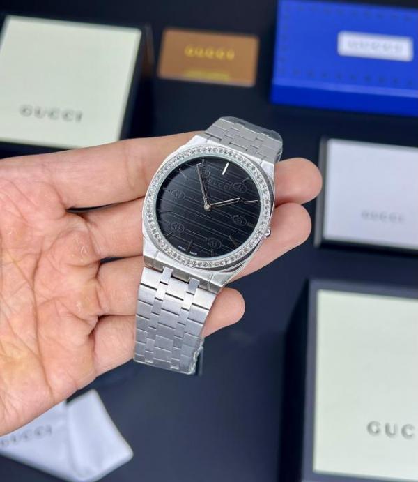 GUCC_I WATCH SLIM JAPAN