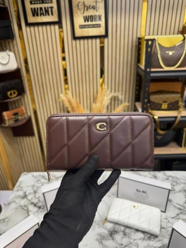 Coac_h Quilted Zipper Premium Wallet Includes Card Box And Dust Bag (CD003-Burgendy)