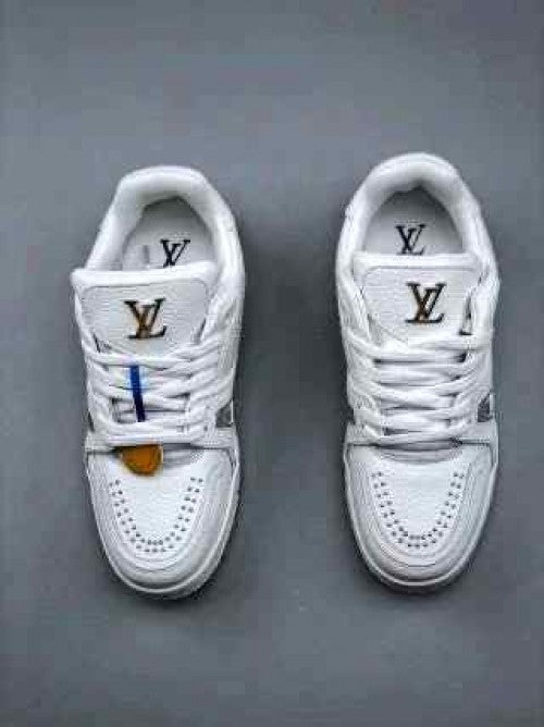 Louiss Vuitton Trainer Triple White