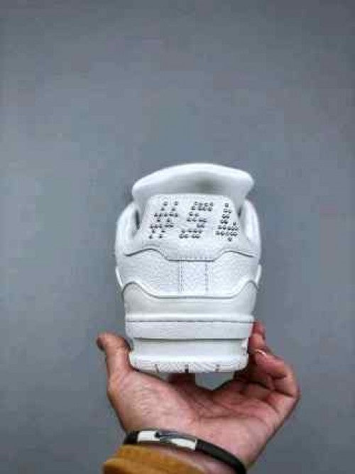 Louiss Vuitton Trainer Triple White
