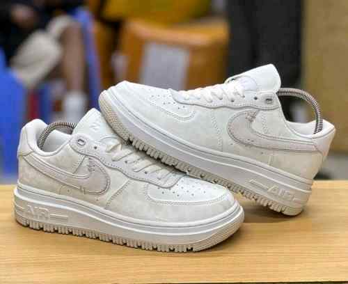 Nikee airforce 1 luxe summit white