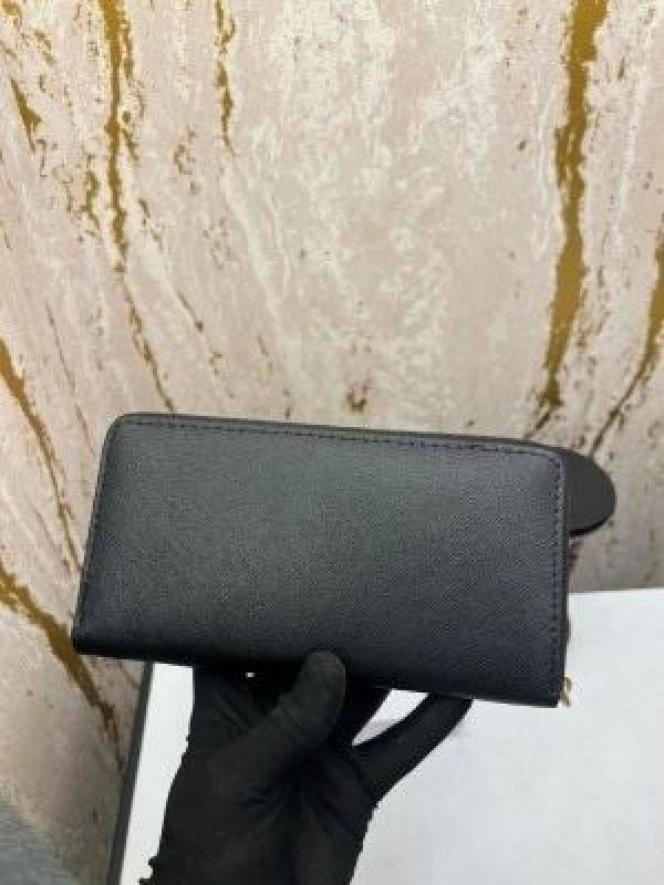 PRADA_LONG_ZIP_AROUND_WALLET_WITH_BOX_(PRADA-60017)
