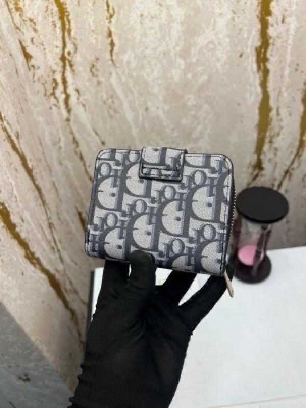 CRISTIAN DIO_R PREMIUM WALLET WITH OG BOX AAA 9111 ( D CLOTH )