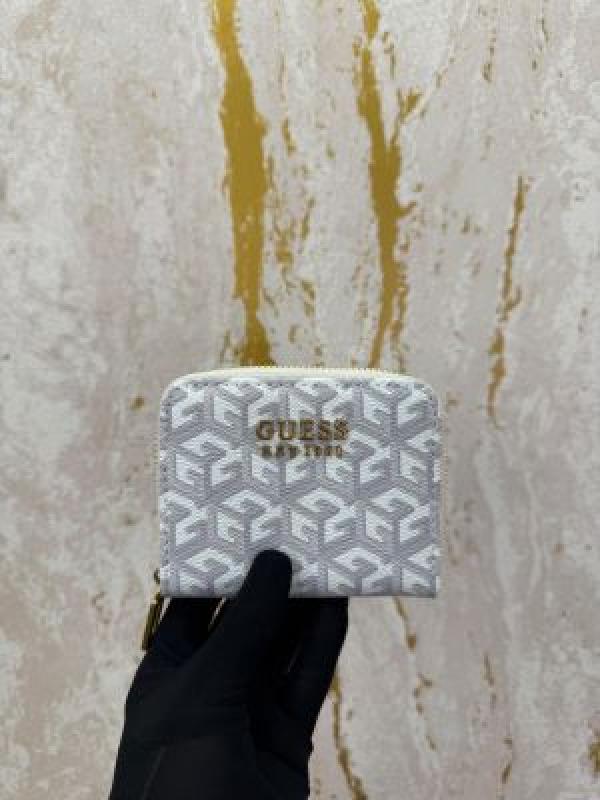 GUESS TEXTURED ZIPPY WALLET WITH OG BOX AND DUST BAG GXD005 WHITE