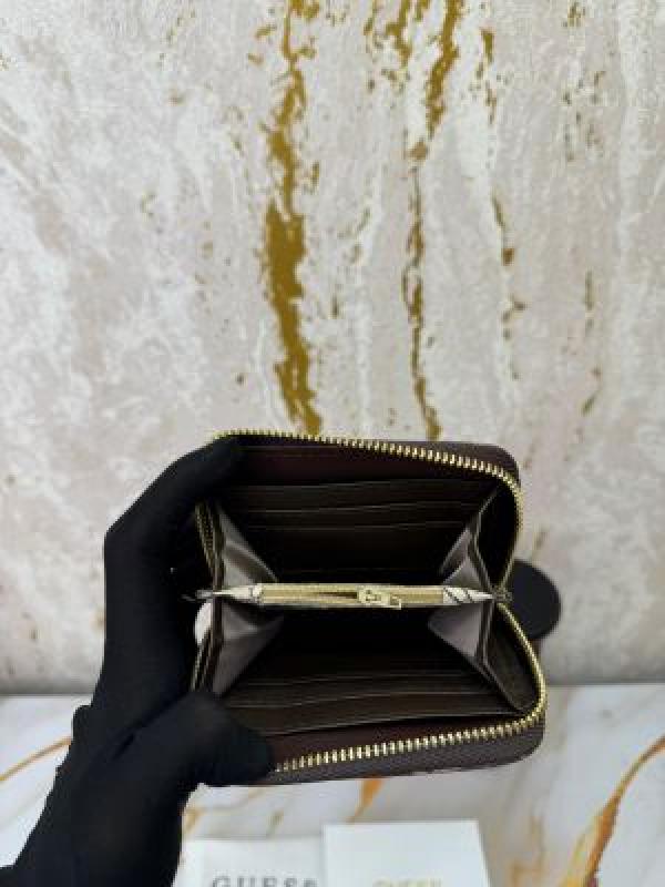 GUESS TEXTURED ZIPPY WALLET WITH OG BOX AND DUST BAG GXD005 COFFEE